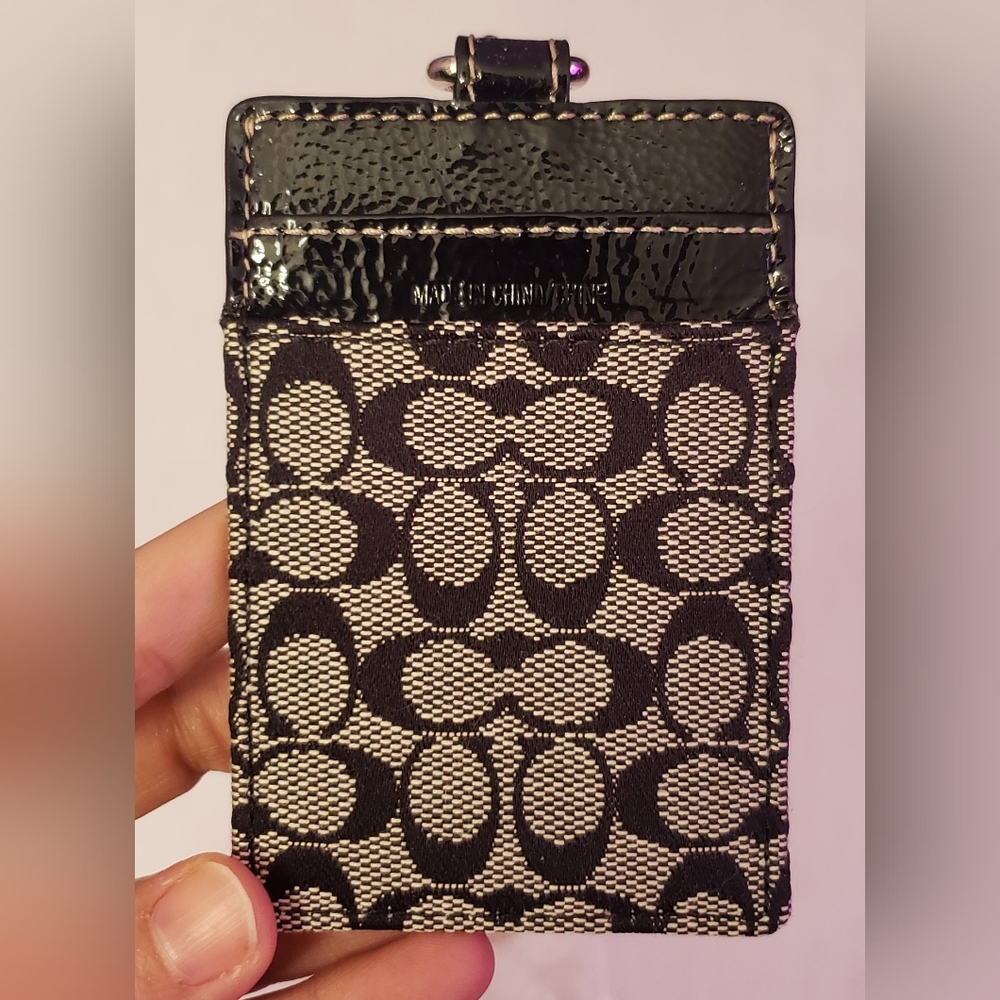 Coach 64922E Signature Logo Black Leather ID Badge Lanyard- NEW NWT